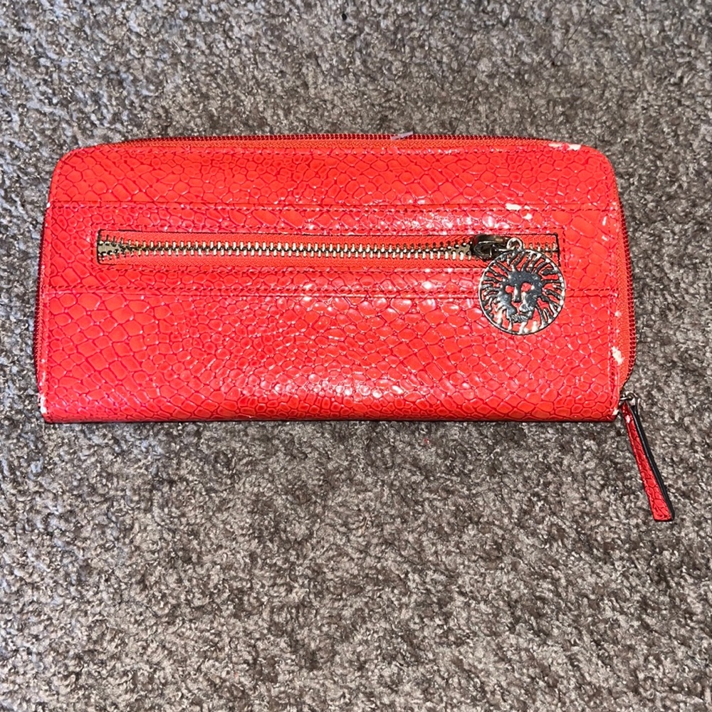 Orange wallet - Picture 1 of 8